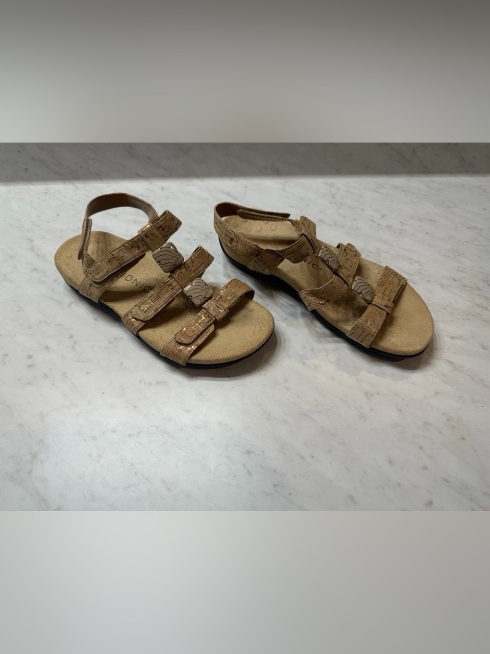 Vionic Amber Sandals Womens Size 8 Tan Cork Print Hook Loop Comfort Orthotic - Picture 2 of 7